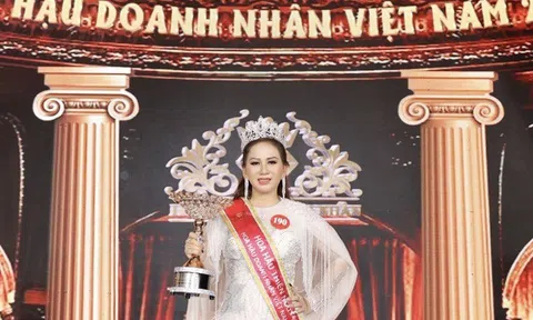 Doanh nhân Nguyễn Thị Yến Phượng đăng quang Hoa hậu Thiện nguyện cuộc thi Hoa hậu Doanh nhân Việt Nam 2023