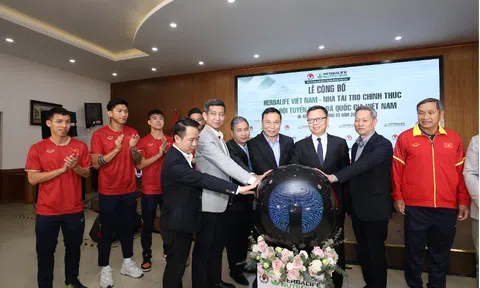 Herbalife Việt Nam là Nhà tài trợ Chính thức cho các Đội tuyển Bóng đá quốc gia Việt Nam