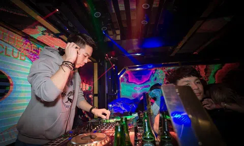 “Phù Thủy Âm Nhạc” DJ T House Nổi Tiếng Qua Các Bản Nhạc Dân Ca