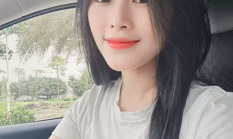 NSƯT Hương Giang sự kết hợp nhuần nhuyễn giữa Thanh nhạc và Dân ca 