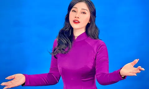 NSƯT Hương Giang ra mắt MV Tiếng hát mẹ