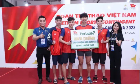 Herbalife Việt Nam thưởng nóng cho các vận động viên đạt Huy chương Vàng đầu tiên của Đoàn Thể thao Việt Nam tại SEA Games 32