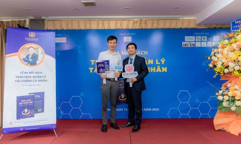 The Light Group đồng hành tổ chức Lễ ra mắt sách “Tinh hoa quản lý tài chính cá nhân”