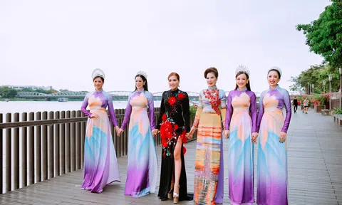 Bà trùm hoa hậu Đặng Gia Bena chọn cầu Gỗ Lim làm nơi trình diễn thời trang