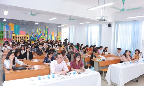 Trường Cao đẳng Thương mại và Du lịch Hà Nội tổ chức Hội nghị đối thoại giữa Lãnh đạo nhà trường với Sinh viên năm học 2022-2023