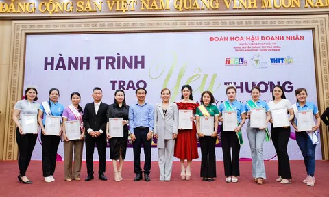 Ông Trương Tuấn dẫn đoàn Hoa hậu Doanh nhân Châu Á Việt Nam 2023 trao quà từ thiện