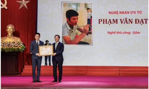 NNƯT Phạm Đạt: Trứng rồng lại nở ra rồng