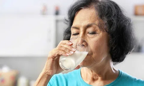 Top 4 dòng sữa cho người bệnh ung thư gan