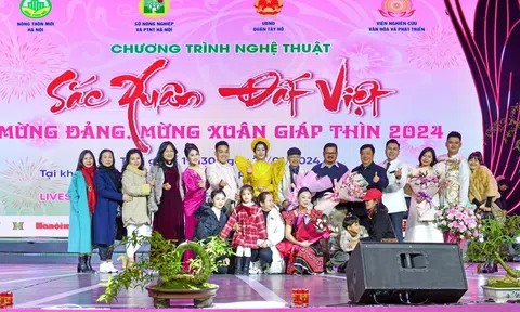 NSƯT Hương Giang để lại những ấn tượng đặc biệt qua Chương trình Nghệ thuật "Sắc Xuân Đất Việt 2024"