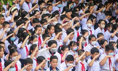 Tương tác giữa phụ huynh và nhà trường
