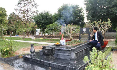 Thăm mộ cụ Đỗ Phượng nhớ vế đối của Giáo sư Vũ Khiêu