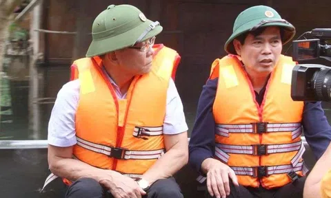 Kịp thời thăm hỏi, hỗ trợ khẩn cấp cho người dân vùng ngập lụt ở Sơn La