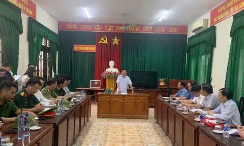 Phó Thủ tướng Hồ Đức Phớc trực tiếp kiểm tra tại hiện trường vụ sập cầu Phong Châu