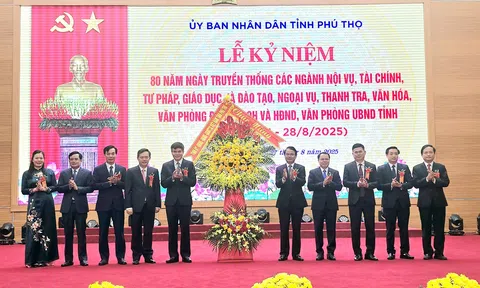 Phú Thọ: Kỷ niệm 80 năm truyền thống các ngành khối cơ quan Nhà nước