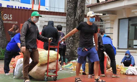 25 tấn rau, củ, quả và 1.200 sản phẩm nước mắm đến với người dân Thành phố Hồ Chí Minh