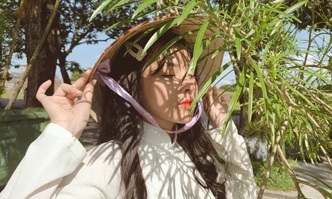 VỀ ĐÂU NÓN LÁ BÀI THƠ TÂY HỒ!