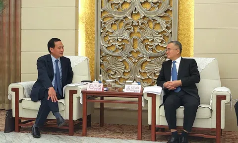 Chuyến viếng thăm và làm việc của VUSTA tại Trụ sở Hội Khoa học và Kỹ thuật Trung Quốc