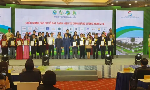 Lễ trao danh hiệu cơ sở, công trình xây dựng sử dụng năng lượng xanh thành phố Hà Nội năm 2025