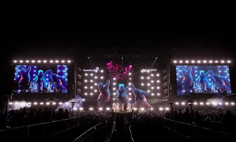 Đông Concert tại Công viên Yên Sở, Hà Nội bùng nổ cảm xúc, giữ chân khán giả đến phút cuối cùng