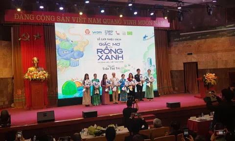 Ra mắt sách Giấc mơ hóa rồng xanh của tác giả Trần Tuệ Tri