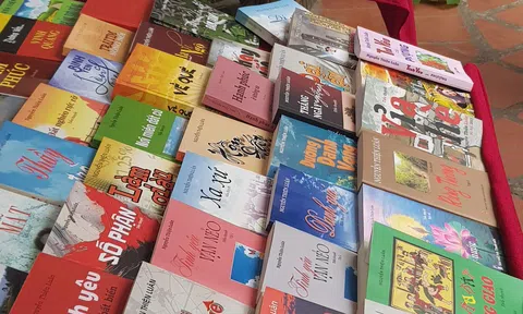 Nhà văn Nguyễn Thiện Luân được tôn vinh “người sáng tác tiểu thuyết nhiều nhất sau nghỉ hưu”