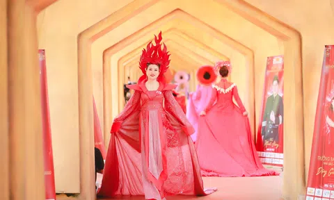 Độc đáo với phần thi thời trang của các thí sinh Hoa hậu Doanh nhân Việt Nam 2022