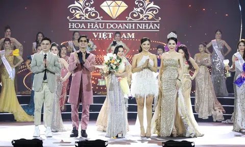 Doanh nhân Phạm Nguyễn Thị Hoàng Hoa đăng quang Á hậu 3 cuộc thi HHDN Việt Nam 2022