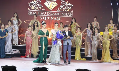 Doanh nhân Nguyễn Thị Hồng đạt danh hiệu Người đẹp dạ hội Hoa hậu Doanh nhân Việt Nam 2022