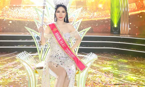 Doanh nhân Khương Phương Anh đăng quang HHTHVN 2022
