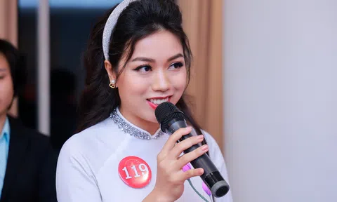 Thí sinh Đỗ Thị Quỳnh quyên góp 100 triệu đồng trong đêm thiện nguyện Hoa hậu Doanh nhân Châu Á Việt Nam 2022