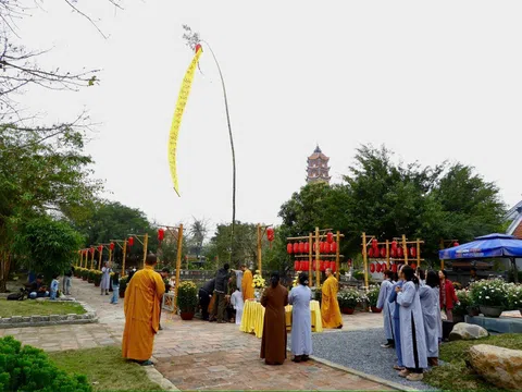 Quảng Trị: Hoằng Phúc cổ tự và những nghi lễ giữ hồn Tết Việt