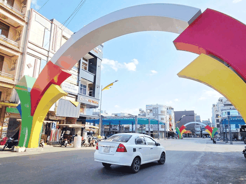 Gia Lai: Phố ẩm thực đêm Diên Hồng sẵn sàng vận hành, tạo “điểm nhấn” du lịch phố núi