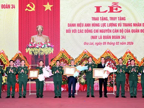 Quân đoàn 34: Tổ chức Lễ trao tặng, truy tặng danh hiệu Anh hùng Lực lượng vũ trang nhân dân