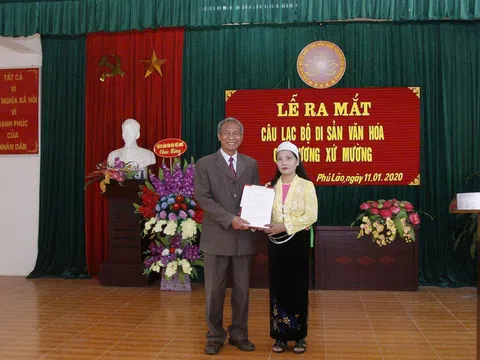 Nghệ nhân Vũ Thị Thuận “giữ hồn” di sản văn hóa xứ Mường bằng tâm và tầm