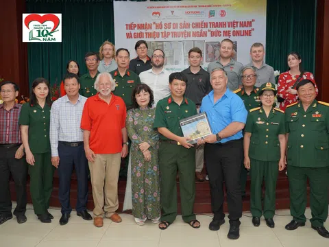 Cựu chiến binh Đặng Vương Hưng là Nhà văn Việt Nam duy nhất được mời tham dự Dự án TTU-VWAI!