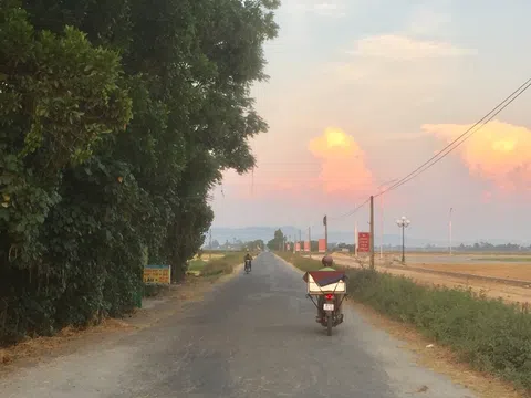 Con đường dân sinh