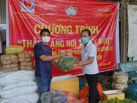 Chương trình “Thầm lặng nơi tuyến đầu”: Ấm áp những nghĩa cử vì cộng đồng trong dịch COVID-19