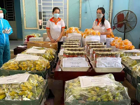 Quà quê từ Bình Phước vừa đến với 700 sinh viên và hộ gia đình ở TP HCM