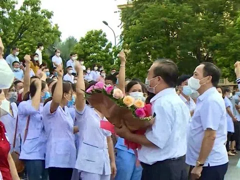 Hưng Yên: 500 cán bộ, nhân viên y tế lên đường hỗ trợ TP Hà Nội phòng, chống dịch Covid-19