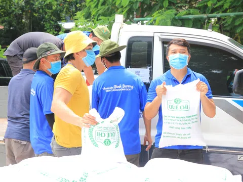 Những trái tim tình nguyện cùng gửi yêu thương đến vùng dịch Bình Dương