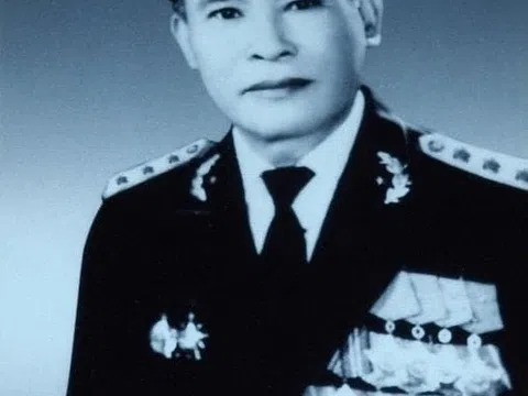 Đô đốc Giáp Văn Cương