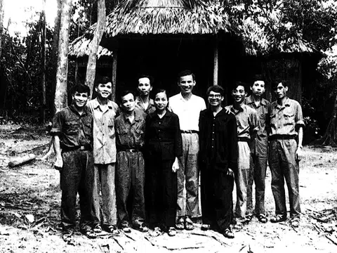 Ban Tuyên huấn khu V Anh hùng:  Sự hình thành và hoạt động của Hội Văn nghệ Giải phóng Khu V