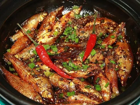 Niêu cá lẹp kho tương