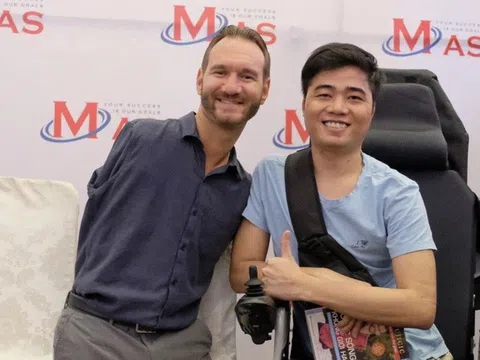 “Nick Vujicic Việt Nam” cùng thanh niên Bình Phước lan tỏa nghị lực sống