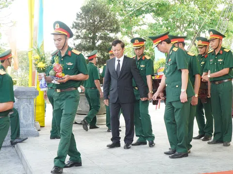 Thừa Thiên Huế: Truy điệu, An táng 16 hài cốt liệt sĩ quân tình nguyện và chuyên gia Việt Nam hy sinh tại nước CHDCND Lào