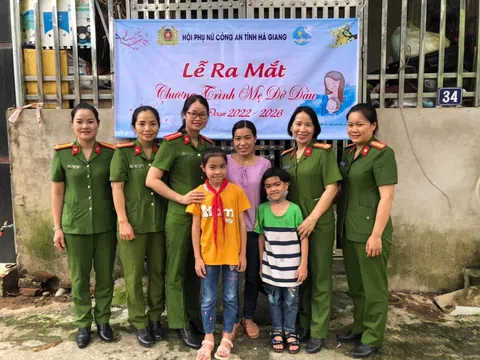 Hà Giang: Ấm lòng Chương trình “Mẹ đỡ đầu” của phụ nữ Công an tỉnh