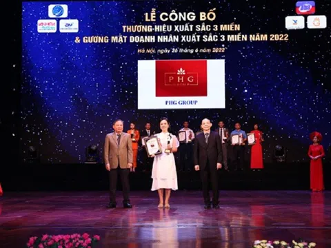 Doanh nhân Phương Hugo và PHG Group vinh dự đạt Top 10 “Thương hiệu xuất sắc 3 miền” năm 2022