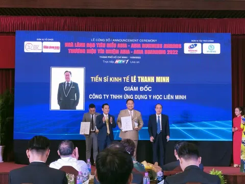 Thầy thuốc Lê Thanh Minh lọt Top 10  Thầy thuốc tiêu biểu Vì sức khỏe cộng đồng ASEAN