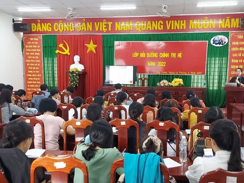Kiên Giang: Huyện Hòn Đất mở lớp bồi dưỡng chính trị hè 2022 cho đội ngũ nhà giáo