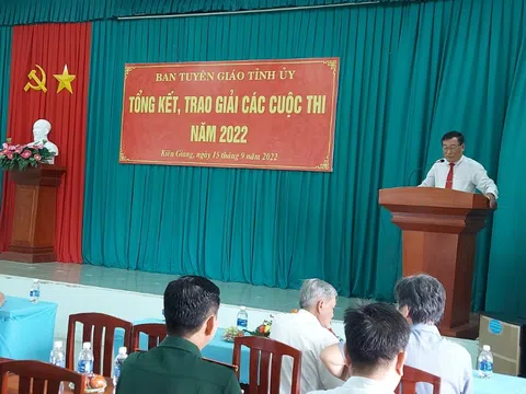 Kiên Giang: Trao giải Cuộc thi viết “Bảo vệ nền tảng tư tưởng của Đảng trong tình hình mới” và “Học tập và làm theo gương Bác Hồ”